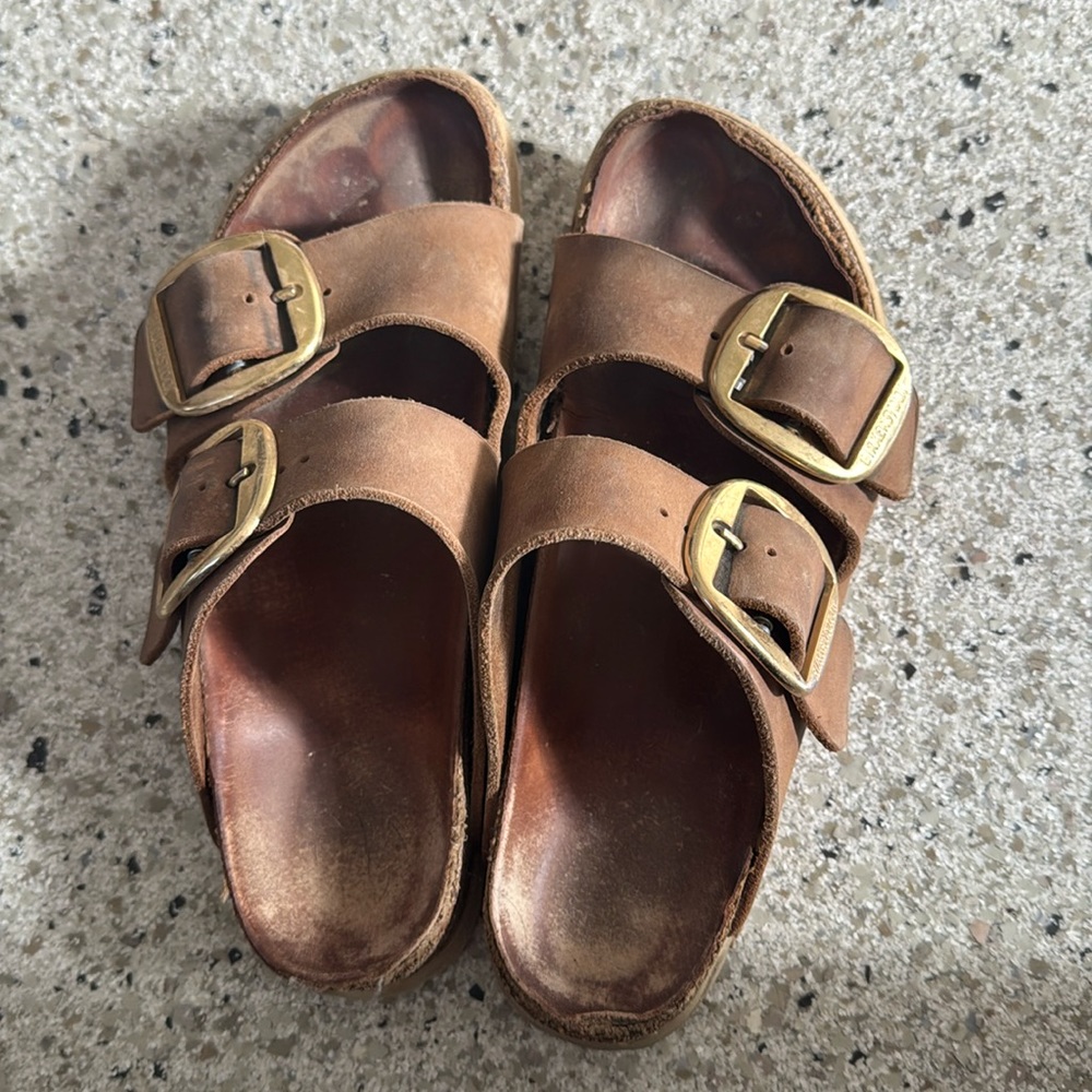 Big buckle women’s size 10, Birkenstocks